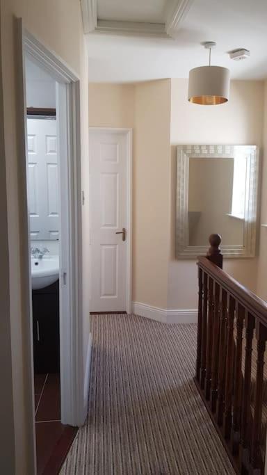 3 Bedroom 3 Bathroom House, Dublin Лукан Экстерьер фото